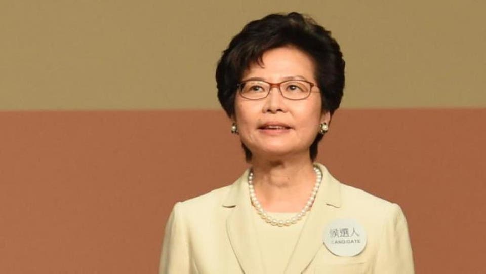 رئيسة سلطات هونغ كونغ تزور مسجدًا تعرّض لاعتداء