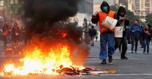 3 قتلى في تظاهرات سانتياغو عاصمة تشيلي
