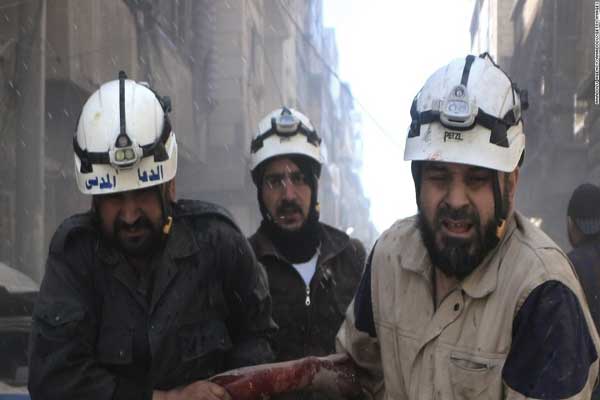 الخوذ البيضاء تمثل الدفاع المدني في المناطق السورية