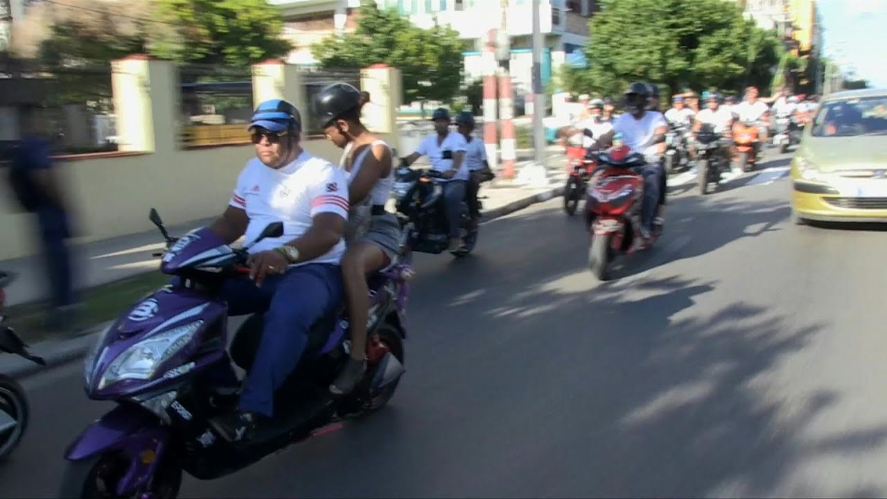 الدراجات الكهربائية للالتفاف على أزمة الوقود في كوبا