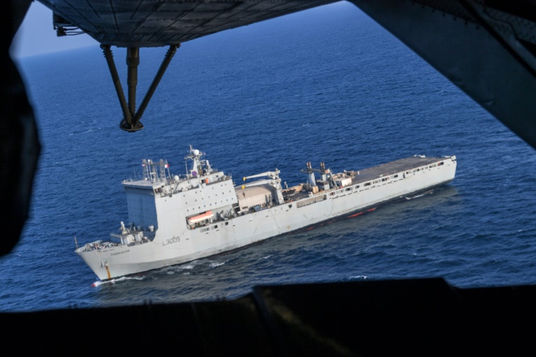 لقطة من الجو لسفينة كارديغن التابعة للبحرية البريطانية خلال المناورات في الخليج في 5 نوفمبر 2019