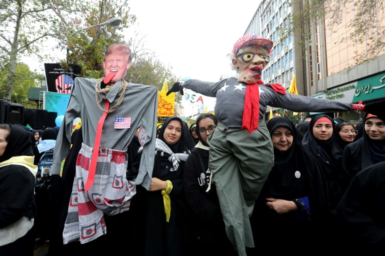 إيران تحيي ذكرى اقتحام السفارة الأميركية بشعارات مناهضة لواشنطن