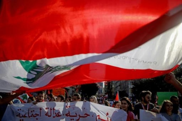 محتجّو لبنان يرفضون ترشيح الصفدي لرئاسة الحكومة 
