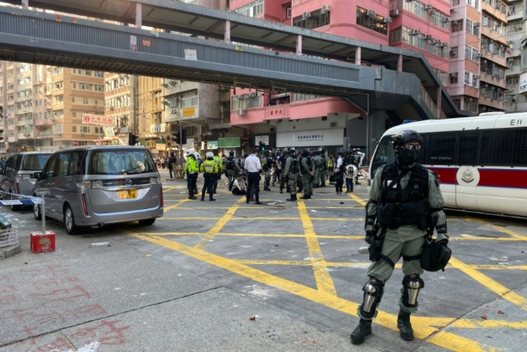 عمليات التعطيل تشل هونغ كونغ