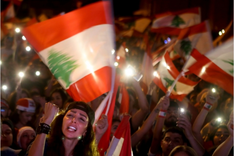 اللبنانيون في الشارع لليوم الـ26