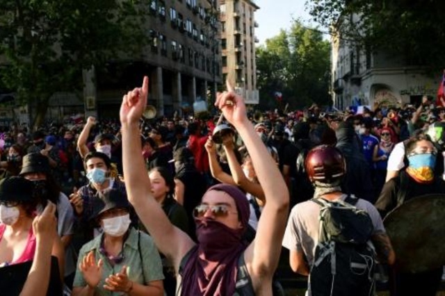 احتجاجات تشيلي تدخل شهرها الثاني
