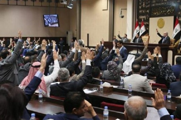 البرلمان العراقي مصوتًا