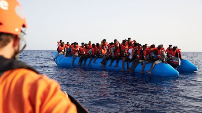 إنقاذ 143 مهاجرا قبالة جزيرة لامبيدوسا