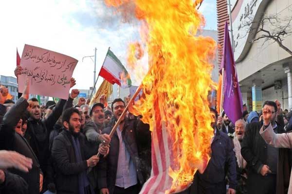 إيران: أوقفنا أشخاصًا على صلة بـ