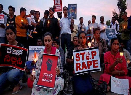 تظاهرات غاضبة في الهند بعد اغتصاب وقتل طبيبة شابة