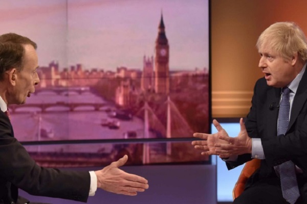 رئيس الوزراء البريطاني بوريس جونسون خلال لقاء عبر هيئة الإذاعة البريطانية، الأول من ديسمبر 2019 