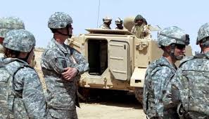 استهداف قاعدة عسكرية في شمال بغداد تؤوي جنودًا أميركيين يثير قلقًا