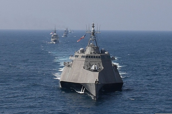 سفن تابعة للبحرية الأميركية