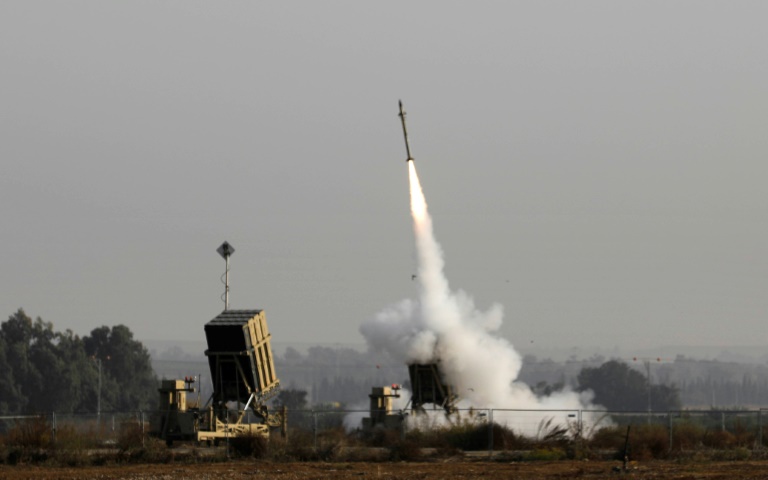 إسرائيل وجمهورية التشيك توقعان اتفاقًا للدفاع الصاروخي
