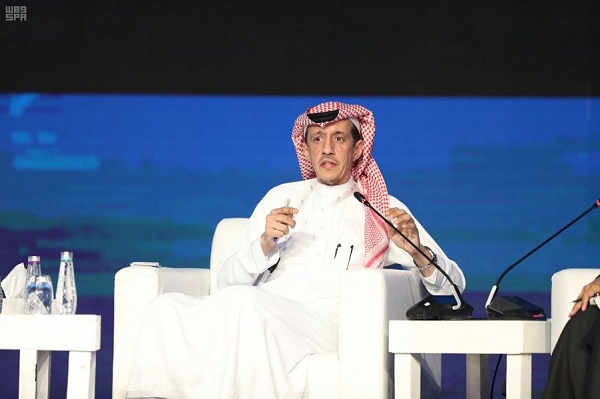 تركي الدخيل متحدثًا في منتدى الإعلام السعودي