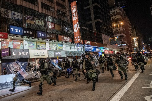شرطة هونغ كونغ تستنفر مجددا