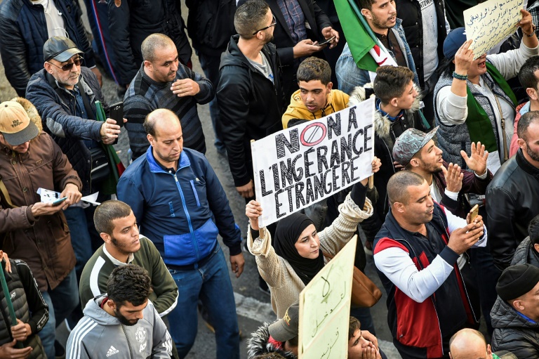 تظاهرة في العاصمة الجزائرية في 30 نوفمبر 2019 ضد 
