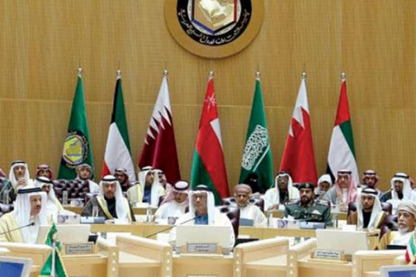 وزراء خارجية دول الخليج خلال اجتماعهم في الرياض أمس