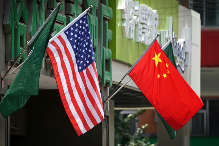 الصين تعتبر طرد دبلوماسيين من الولايات المتحدة 