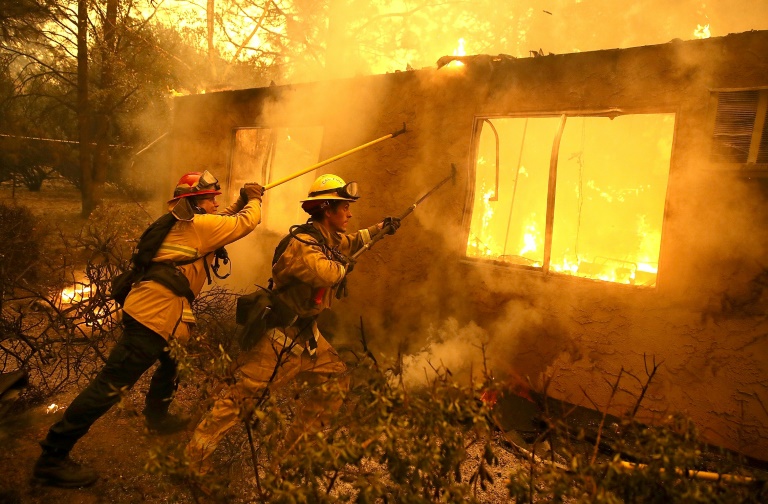 حاكم كاليفورنيا يرفض خطة إصلاح مجموعة للطاقة تسببت بحرائق غابات في الولاية