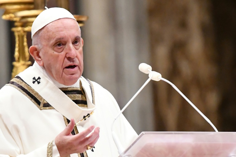البابا فرنسيس يوجه رسالته التقليدية في عيد الميلاد