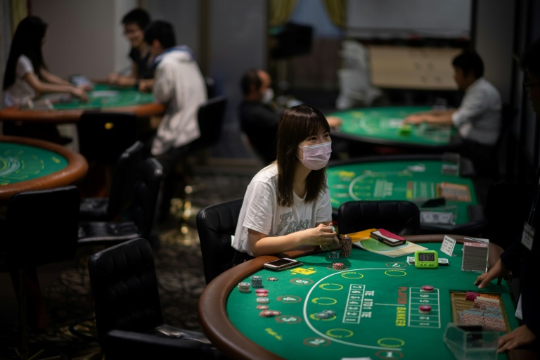 مدرسة لتعليم اساليب المقامرة في طوكيو
