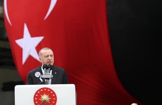 اردوغان خلال القاء كلمته (الأناضول) 