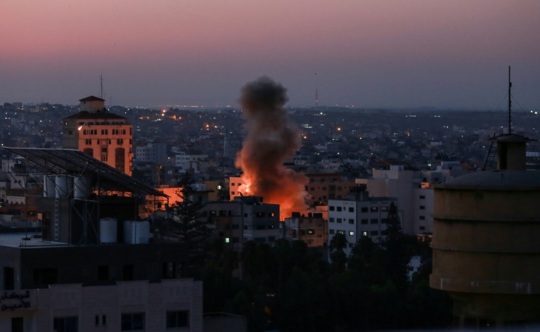 اسرائيل تشن ضربات على قطاع غزة ردا على إطلاق صاروخ