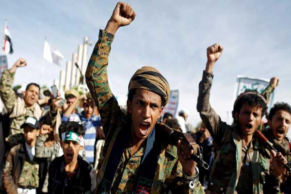 الحوثيون يدعون إلى الانتقام لمقتل سليماني