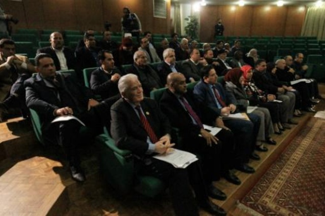 البرلمان الليبي خلال جلسة طارئة عقدها في بنغازي في 4 كانون الثاني/يناير 2020