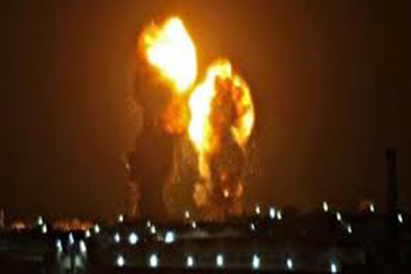 لحظة سقوط الصواريخ الإيرانية في قاعدة عين الأسد الأميركية في العراق
