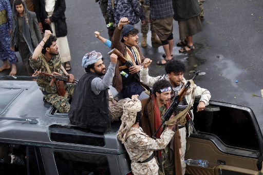 مقتل 11 جنديا يمنيا بصاروخ أطلقه الحوثيون