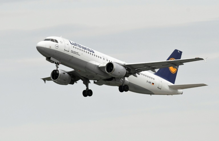 طائرة لوفتهانزا متوجهة لطهران تعود إلى فرانكفورت