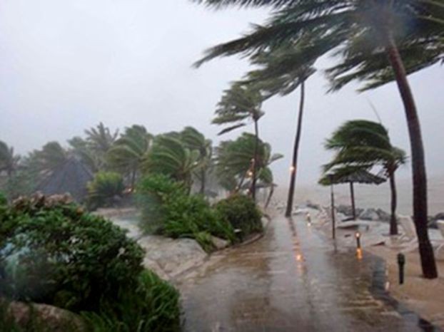إجلاء 2600 شخص جراء إعصار في فيجي
