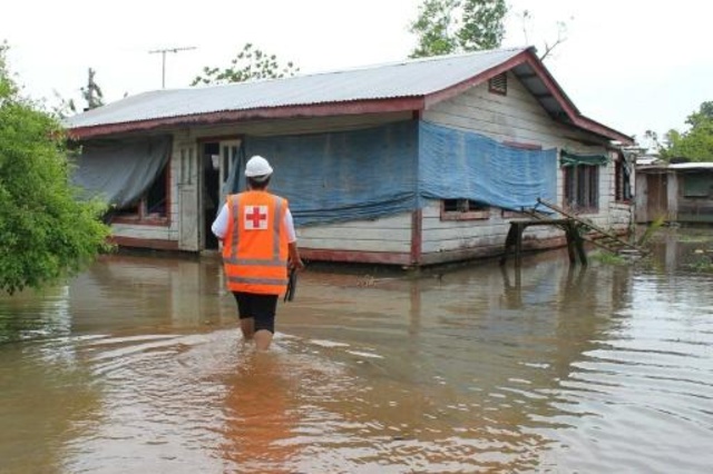 الإعصار تينو يتوجه إلى جزر تونغا بعد تسببه بفقدان شخصين في فيجي