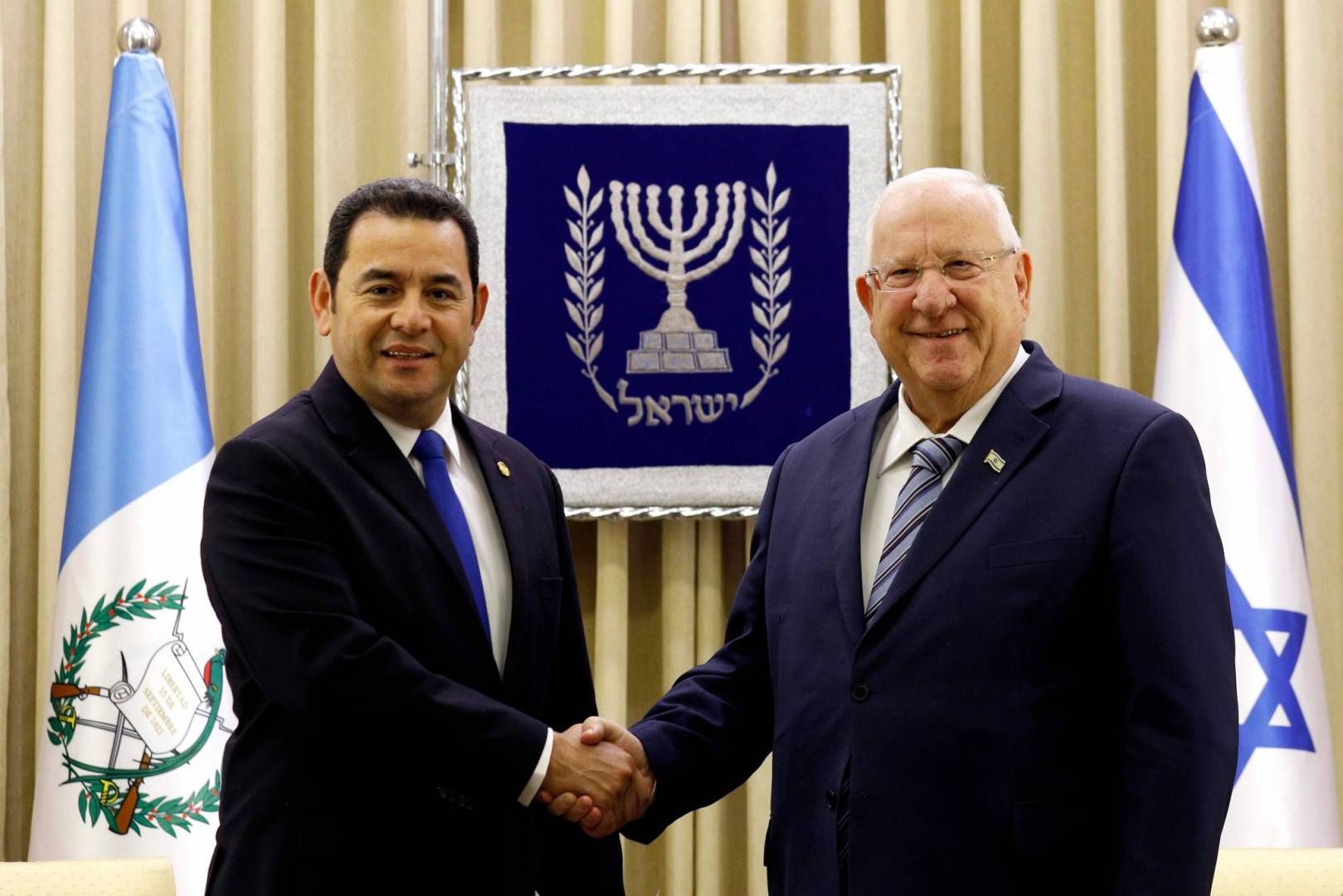 رئيس غواتيمالا يؤكد أن بلاده ستُبقي سفارتها في القدس