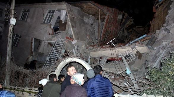 قتلى ومصابون في زلزال شديد يضرب شرقي تركيا