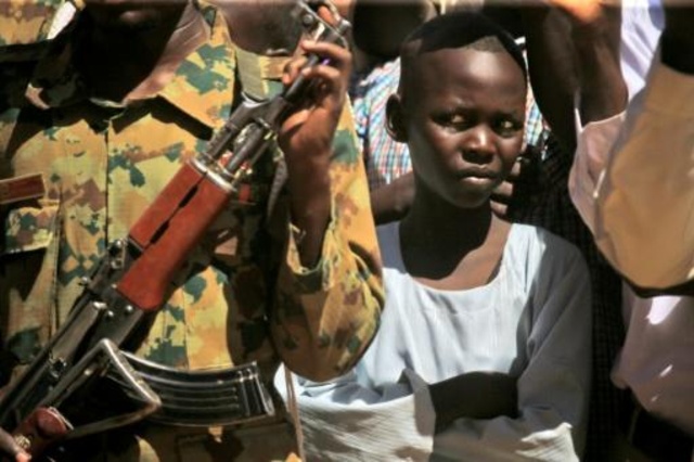 جماعات متمردة سودانية توقع اتفاقًا مبدئيًا حول الأمن والأرض وتقاسم السلطة