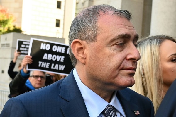 رجل الأعمال ليف بارناس في نيويورك في 23 أكتوبر 2019
