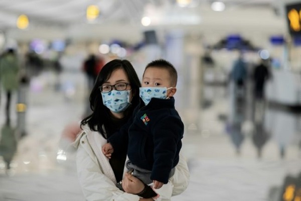 يواجه المسؤولون الصينيون في منطقة الأزمة الصحية انتقادات شديدة