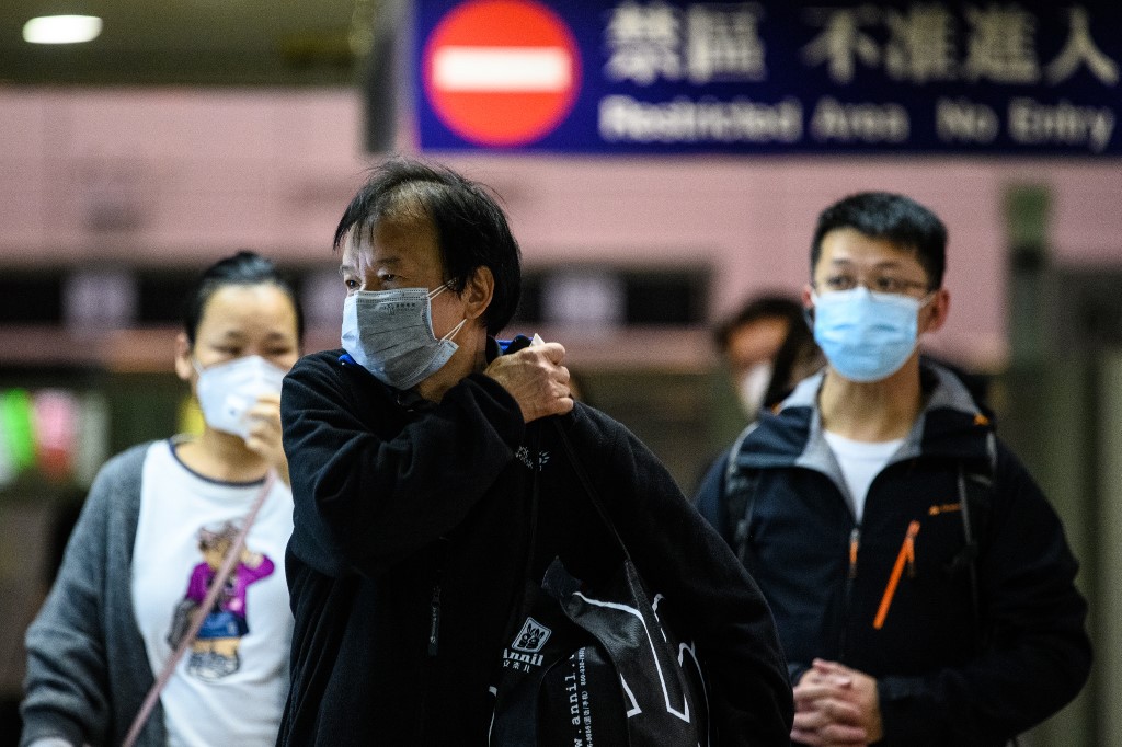 ارتفاع وفيات فيروس كورونا في الصين إلى 425