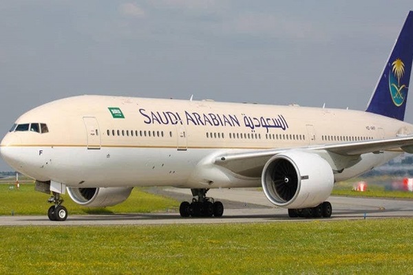 الخطوط السعودية تعلق رحلاتها إلى الصين
