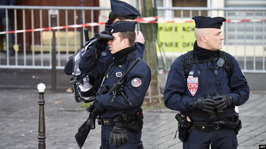 عناصر من الشرطة الفرنسية في باريس- أرشيف