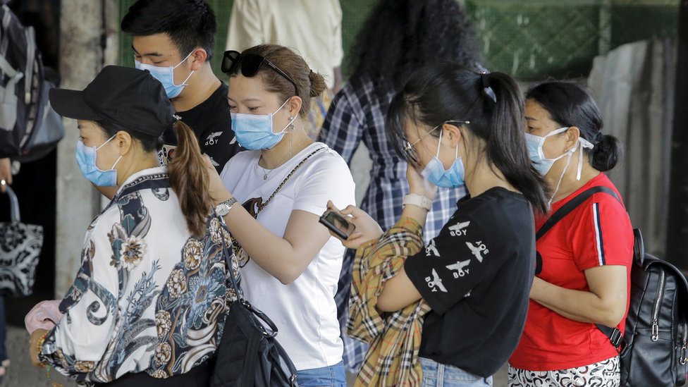 فيروس كورونا: منظمة الصحة تعلن أول حالة وفاة لمصاب بالفيروس خارج الصين