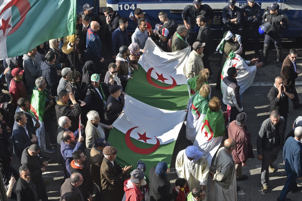 تظاهرات جديدة بالجزائر قبل أسبوع على الذكرى الأولى للحراك