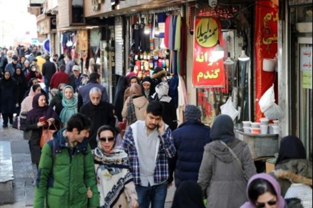 الإيرانيون يعانون من تبعات الاضطرابات والعقوبات