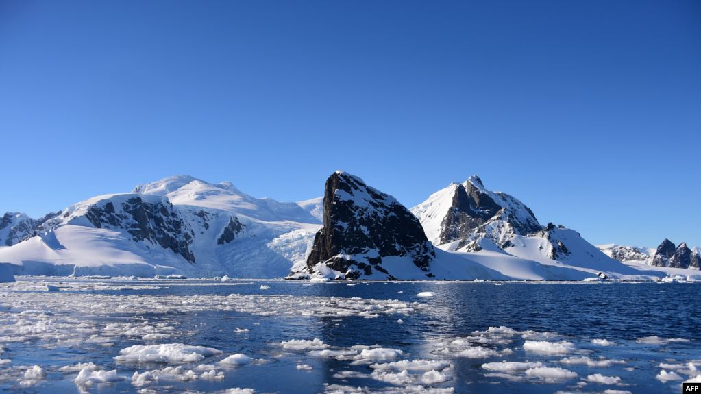 سجل العلماء البرازيليون درجة حرارة القطب الجنوبي أعلى بـ 20 درجة مئوية لأول مرة في جزيرة سيمور - أنتاركتيكا