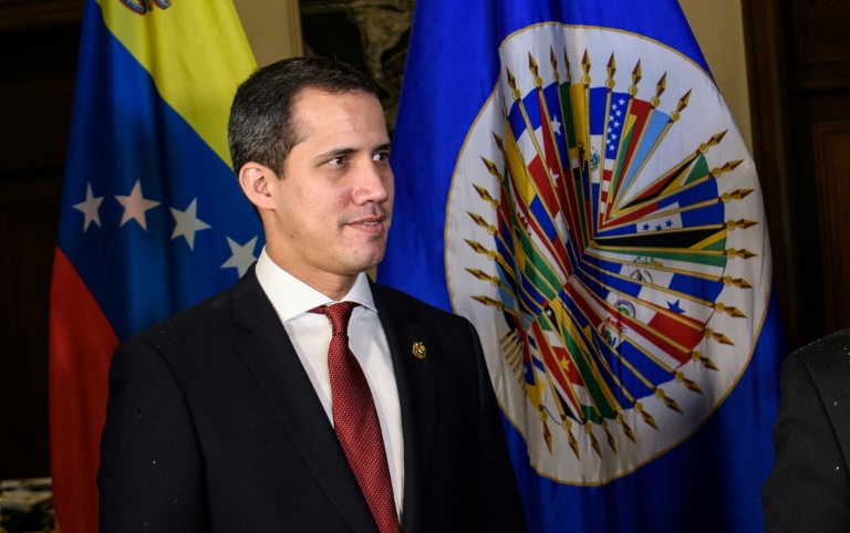 فنزويلا تحتج على سلوك السفير الفرنسي بعد استقباله غوايدو