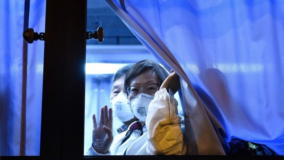 فيروس كورونا: إجلاء مئات الأمريكيين من سفينة سياحية تخضع لحجر صحي في اليابان