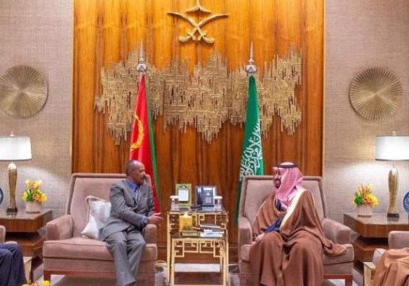 ولي العهد السعودي يجتمع مع رئيس إريتريا